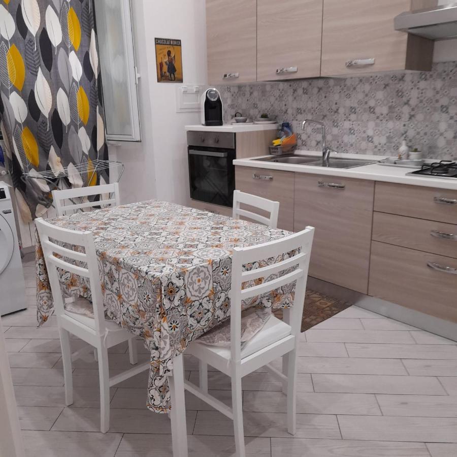 Appartement Il Filo Di Jordi à Savone Extérieur photo
